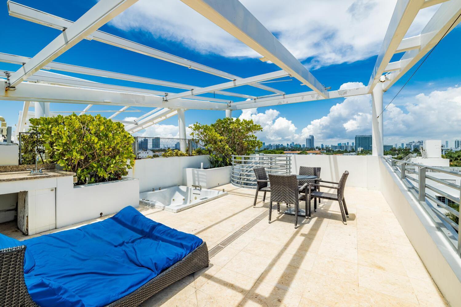 Suites Ocean Drive Hotel ไมอามีบีช ภายนอก รูปภาพ